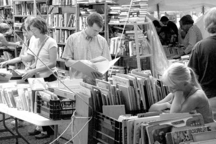 Elting Library hosts annual library fair Saturday