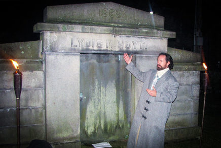 Historic Graveyard Tours in Hyde Park