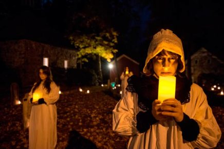 Haunted Huguenot Street tours spotlight scary situations for women in local history
