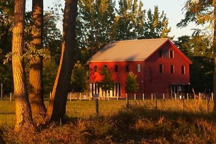 Riverfront concert this Sunday launches American Center for Folk Music in Beacon