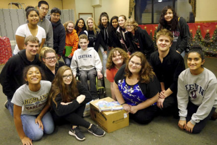 Highland High School Interact Club receives Town of Lloyd Community Pride Award