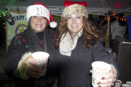 Town of Lloyd hosts annual Light Up the Hamlet event