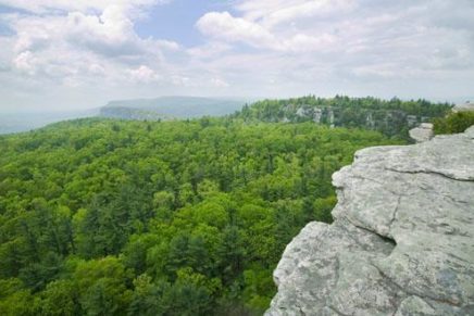 Here’s how to get a free month-long Mohonk pass