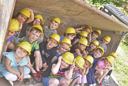 The real Bob the Builders: Saugerties kids get a hands-on lesson from the DPW