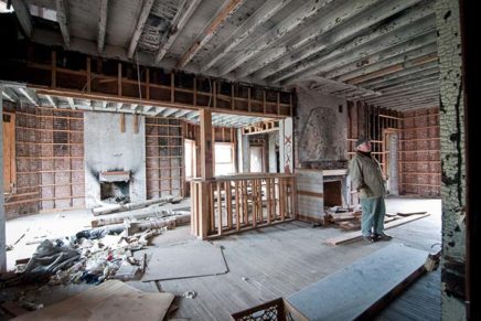A look inside the Dragon Inn