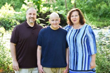Local cancer survivor visits Washington, D.C. to encourage funding for research