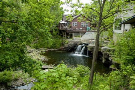 Neighbors balk at new Woodstock Way café…with alcohol sales