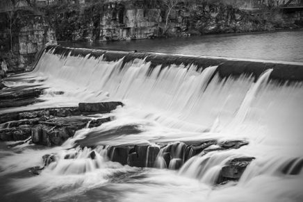 Kayaker in distress rescued near Saugerties falls