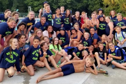 Seahawks win 50th consecutive dual meet