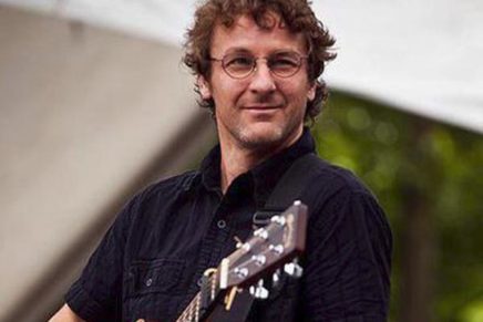 Todd Sheaffer of Railroad Earth to perform at Hardeman Barn in Red Hook