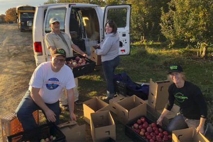 Teamwork and tech help bring food from farms to the hungry