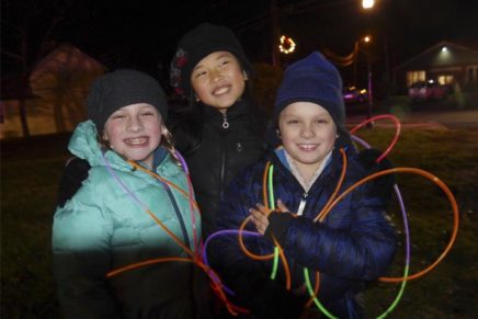 Parade, tree-lighting launch holiday season in Gardiner