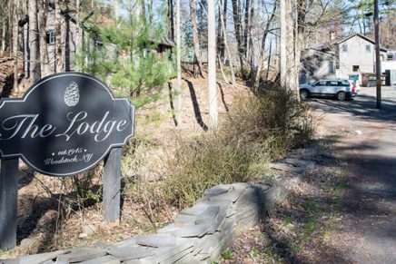 Selina sues former Woodstock Lodge owner