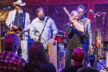 Cindy Cashdollar given Key to the Woodstock