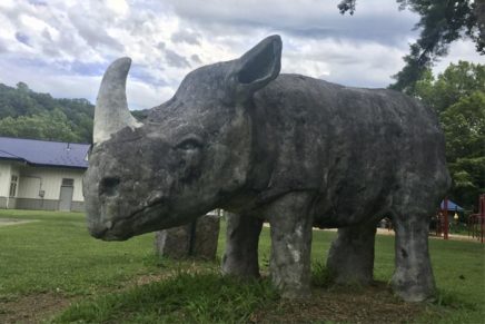 SUNY New Paltz artist volunteers to repair Rosendale rhino statue in memory of Judy Sigunick