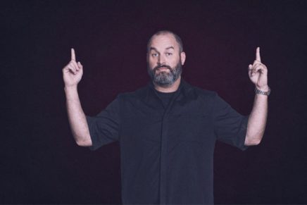 Comic Tom Segura to perform in Kingston