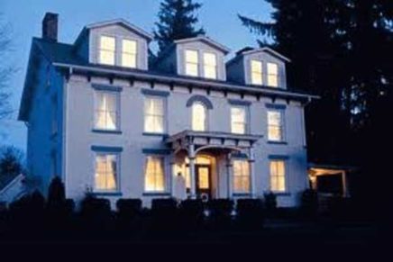 High Falls’ Sheeley House hosts Ars Choralis fundraising concert